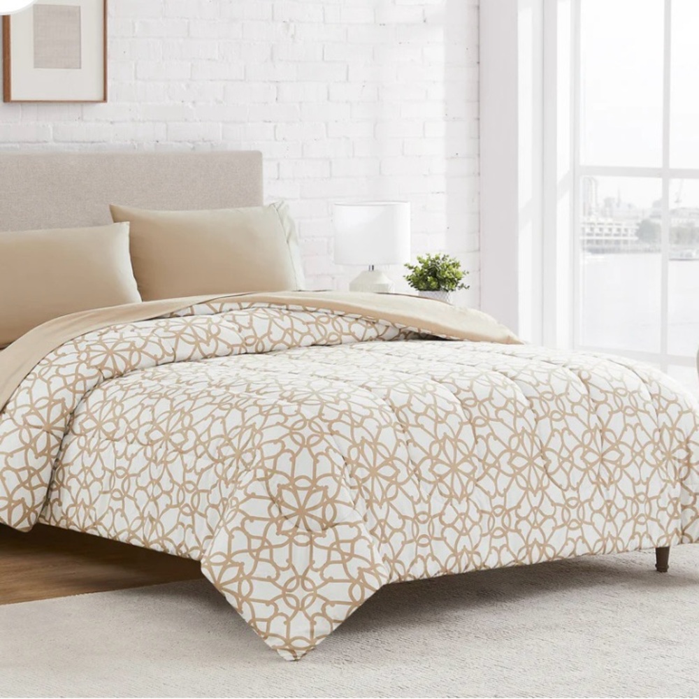 Badgley Mischka Cream and Tan Comforter Set